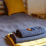 Voeroes Patak Apartmanhaz -red Creek Apartmant House