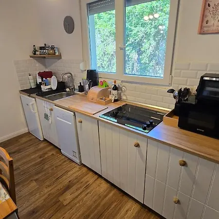 Voeroes Patak Apartmanhaz -red Creek Apartmant House Apartment