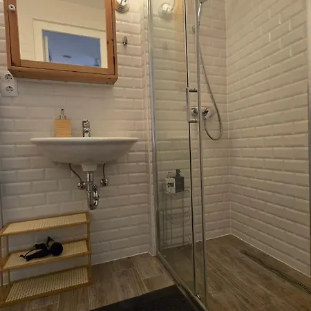 Voeroes Patak Apartmanhaz -red Creek Apartmant House Balatonfůzfő