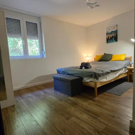 Voeroes Patak Apartmanhaz -red Creek Apartmant House Apartment Balatonfůzfő