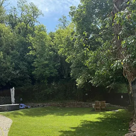 Voeroes Patak Apartmanhaz -red Creek Apartmant House Apartment Balatonfůzfő