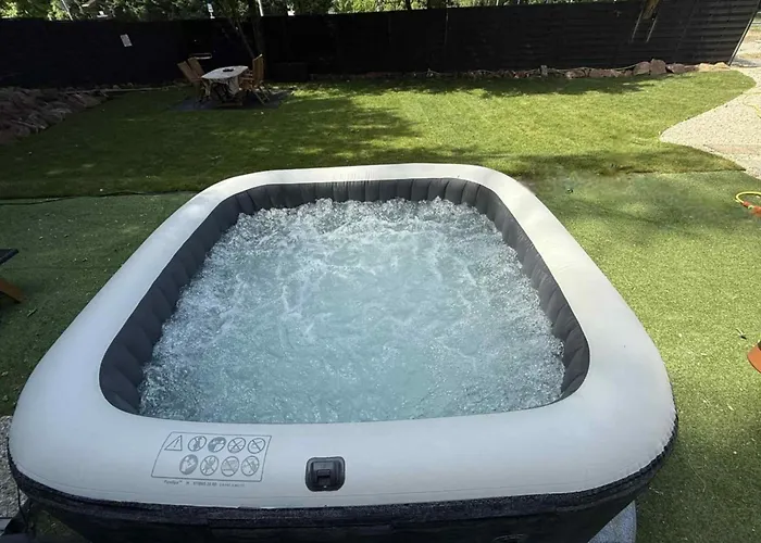 Voeroes Patak Apartmanhaz -red Creek Apartmant House Balatonfůzfő