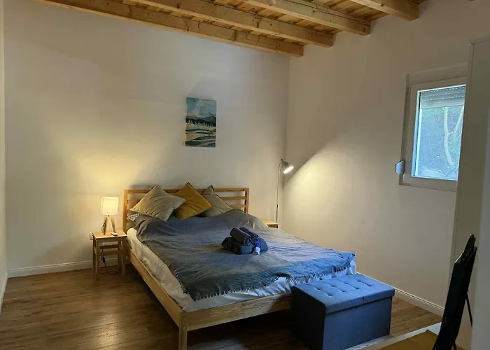 Voeroes Patak Apartmanhaz -red Creek Apartmant House דירה Balatonfůzfő