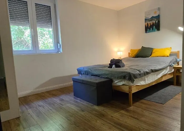 Voeroes Patak Apartmanhaz -red Creek Apartmant House דירה Balatonfůzfő